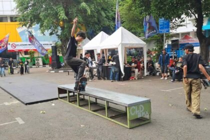 Skateboard jadi sorotan di GOR Bulungan pada Jakarta Sport Festival 2024.