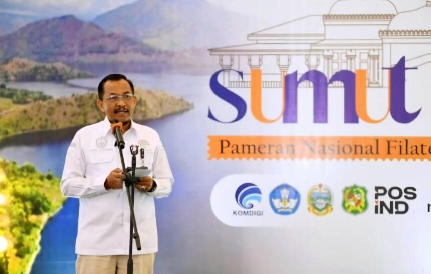 Kepala Dinas Komunikasi dan Informatika Provinsi Sumut Ilyas Sitorus menghadiri Pembukaan Pameran Nasional Filateli 2024 yang diselenggarakan di Atrium Manhattan Times Square Mall, Jalan Gatot Subroto, Medan.