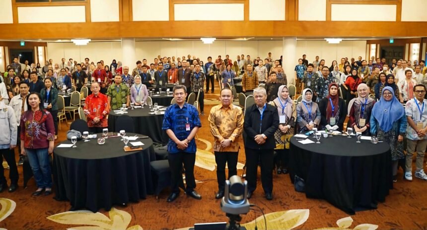 NUDP Kemendagri dan World Bank menggelar bimtek pembangunan perkotaan untuk mendukung visi Indonesia Emas 2045.