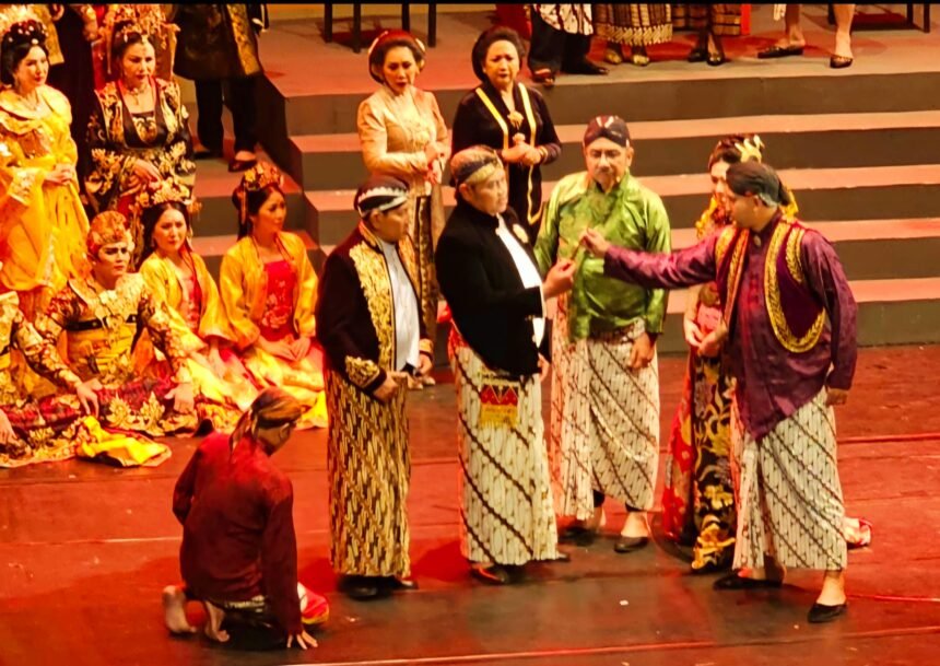 Ketoprak Retno Kencana di Teater Besar Taman Ismail Marzuki, Jakarta, (4/12/2024).