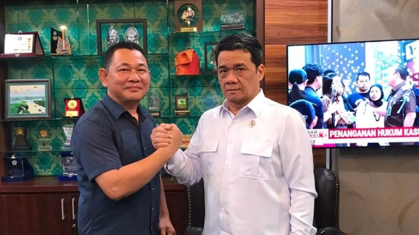 Wakil Menteri Desa (Wamendes) Ir. Riza Patria menerima Ketua Yayasan Suku Pakpak Nusantara Farel Edward Lingga di Jakarta, Senin (7/9/2026).